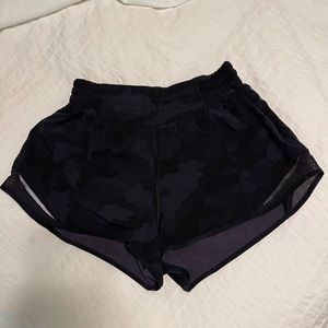 Lululemon Hotty Hot shorts